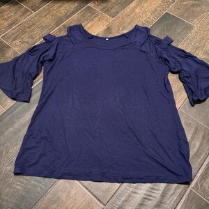 EUC Cold Shoulder Bell Sleeve Top